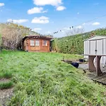 Large House Free Parking Wood Fire 4 Beds 9 Guests
